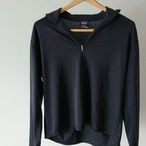 Patagonia half zip top
